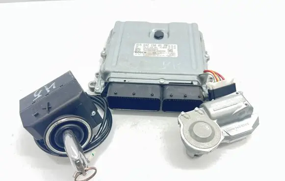 Engine ECU kit and lock set