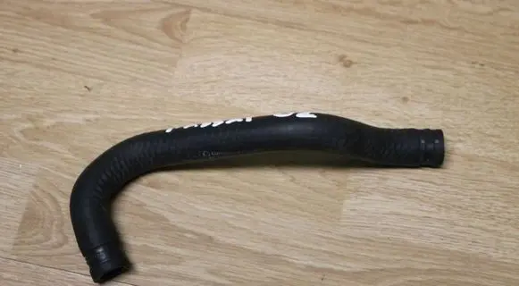 Volkswagen PASSAT B5.5 Engine coolant pipe/hose 8D0422887AG