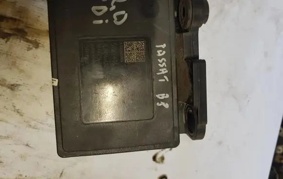 Volkswagen PASSAT B8 ABS Pump 5Q0614517CG