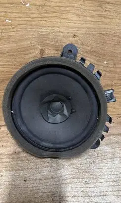 Volvo V70 Front door speaker 30657444