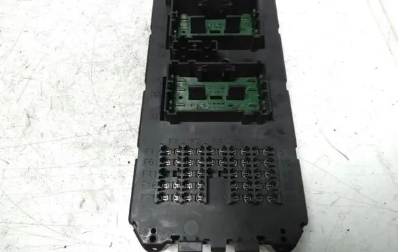 Jeep Grand Cherokee (WK) Fuse module 56050066AC