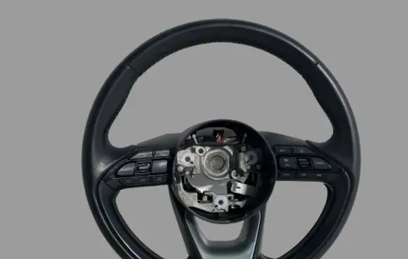Toyota Yaris XP210 Steering wheel