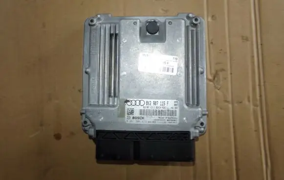 Audi A4 S4 B8 8K Engine control unit/module 8K2907115F