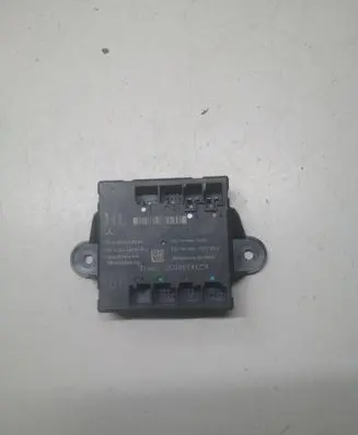 Mercedes-Benz C W204 Door control unit/module A2048702326 A2048200526 A2044421832