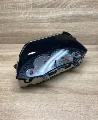 Ford Focus Speedometer (instrument cluster) 98AP10841BC