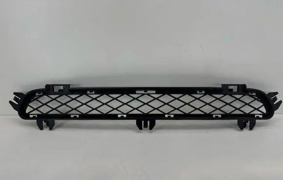 BMW X3 F25 Front bumper lower grill 7210466