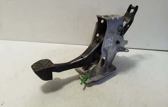 Volkswagen Golf V Brake pedal 1K1721057L