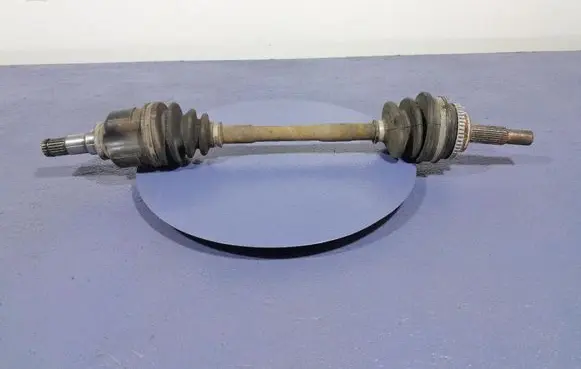 Toyota Prius (NHW20) Front driveshaft 