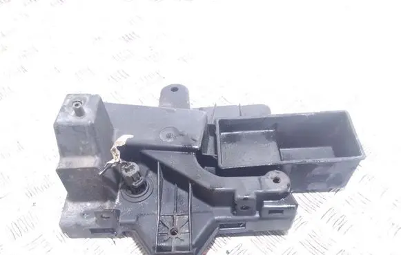 Chrysler Voyager Battery tray 05109648AA