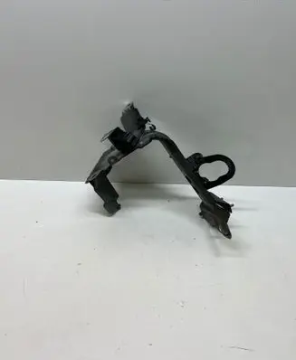 Fender mounting bracket