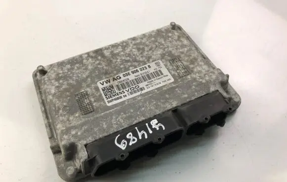 Skoda Fabia Mk1 (6Y) Engine control unit/module ECU 03E906023B