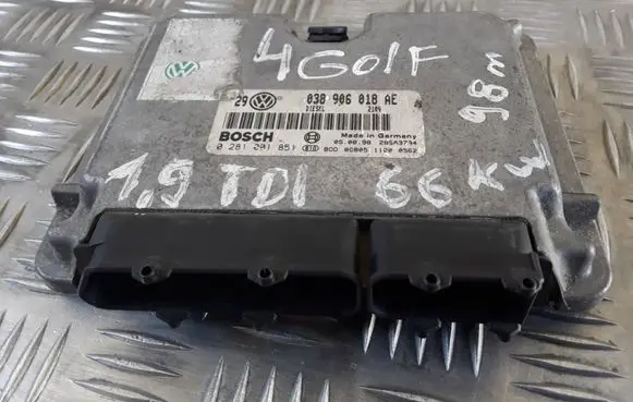 Volkswagen Golf IV Engine control unit/module 038906018AE 0281001851 28SA3734