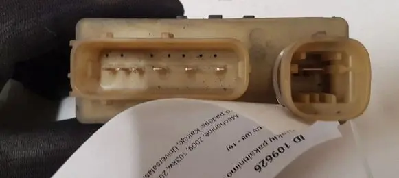 Citroen C5 Glow plug pre-heat relay 9652021180 018010951