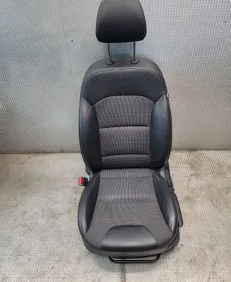 KIA Niro Front driver seat