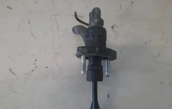 Hyundai ix20 Clutch master cylinder