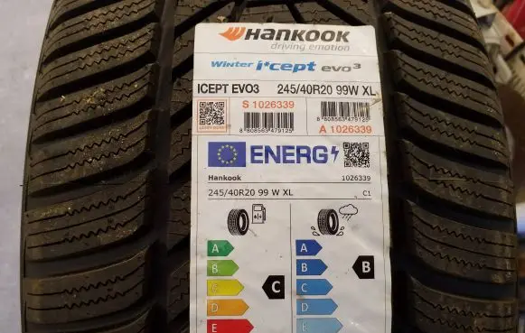 Audi Q7 4M R20 winter tire HANKOOK EVO3