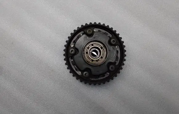 Volvo V70 Camshaft pulley/ VANOS 30646225