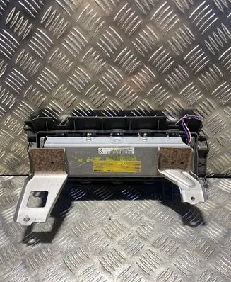Subaru Forester SJ Knee airbag 