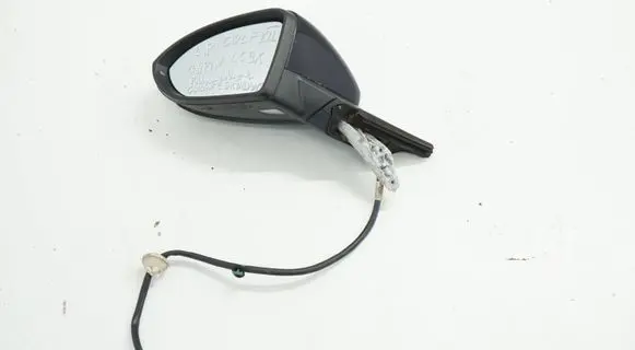 Volkswagen Golf VII Front door electric wing mirror