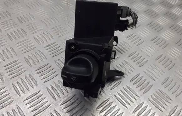Mercedes-Benz E W210 Light switch 2105451804