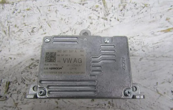 Volkswagen PASSAT B8 LED ballast control module 992941597A 2100013200 10101500109