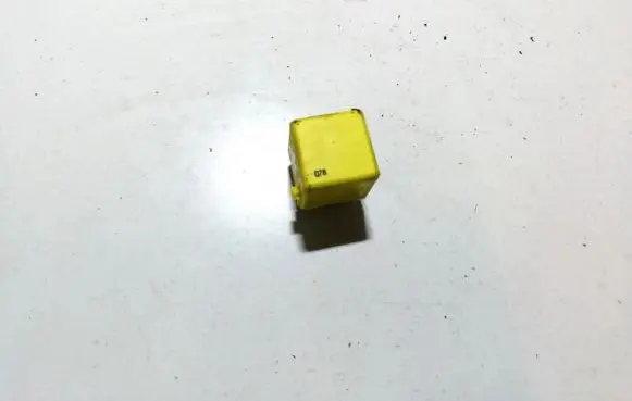 Mercedes-Benz A W168 Other relay 0025421419 v23134a52x335