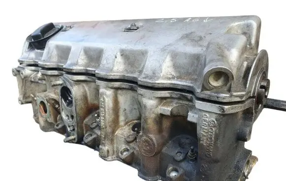 Audi A6 S6 C4 4A Engine head 046103373B