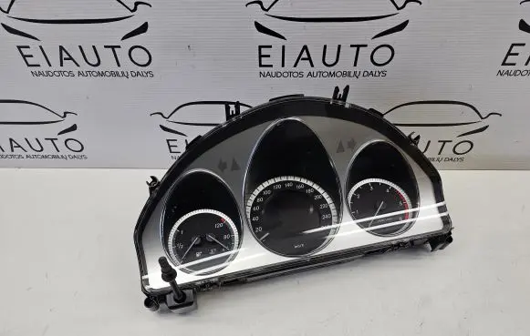 Mercedes-Benz C W204 Speedometer (instrument cluster) A2049003802 A2044402611 A2129020302