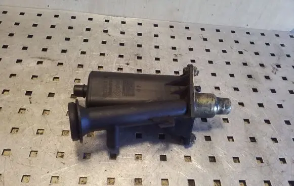 Renault Scenic I Oil breather separator 8200082486