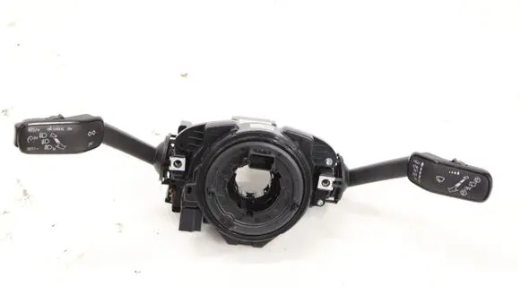 Volkswagen Polo VI Tailgate/trunk/boot open switch 2Q0953521F