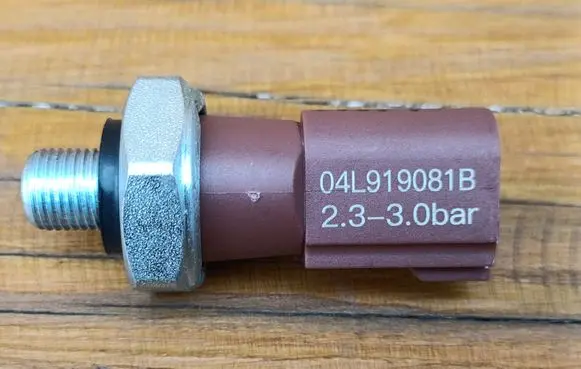 Volkswagen Touran III Oil pressure sensor 03L906461A
