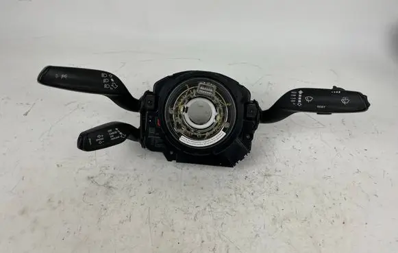 Audi A4 S4 B8 8K Wiper turn signal indicator stalk/switch 8R0953568Q