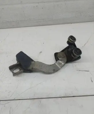 Iveco Daily 4th gen Sliding door upper roller guide/hinge 1071176E