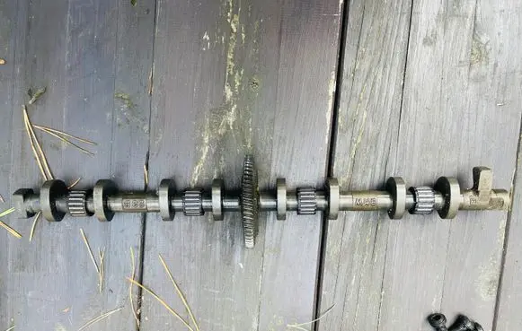 BMW 3 F30 F35 F31 Camshaft 762313701