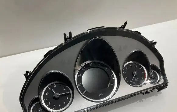 Mercedes-Benz E W212 Speedometer (instrument cluster) A2129001910 A2C534276 A2129013500