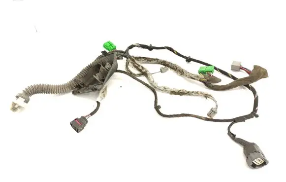 Volvo V70 Front door wiring loom D8697909001