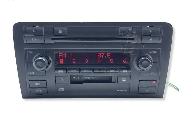Audi A3 S3 8L Radio/CD/DVD/GPS head unit 8L0035195H CEA00031B CQEA1073L