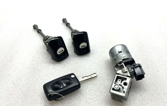 Peugeot 3008 I Ignition lock