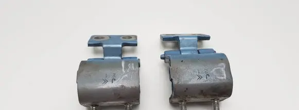 Citroen Xsara Picasso Tailgate/trunk/boot hinge