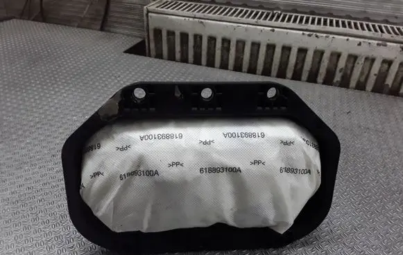 Chevrolet Cruze Passenger airbag 610231500A