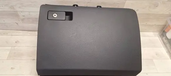 Volkswagen PASSAT B6 Glove box 3C1857101 P0108675 T0024242