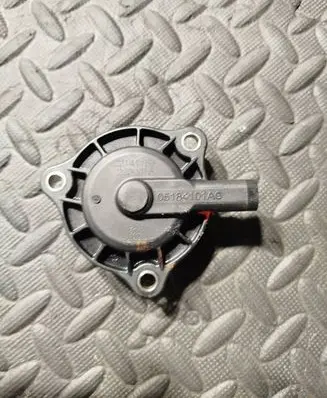 Maserati Ghibli Camshaft vanos timing valve 05184101AG 2202013 224153