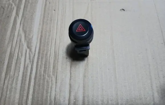 KIA Sorento Hazard light switch 93730 3E000 50518
