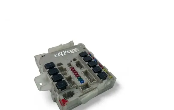 Nissan Navara D22 Fuse module 284B6EB30C