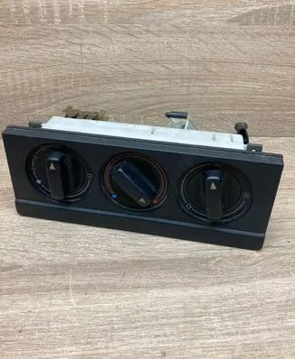 Audi 80 90 B3 Climate control unit 