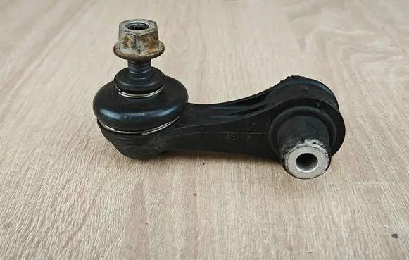Audi Q3 F3 Rear anti-roll bar/stabilizer link 5Q0505465A