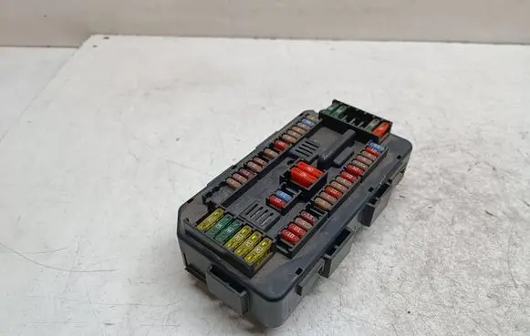 BMW 1 F20 F21 Fuse module 9224879
