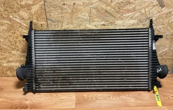 Opel Insignia A Intercooler radiator 13241751