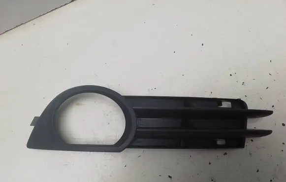 Audi A3 S3 8P Front fog light trim/grill 8P4807681B
