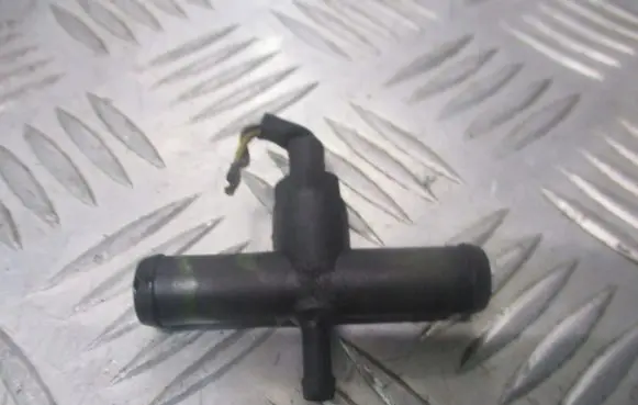 Ford Mondeo Mk III Engine coolant pipe/hose